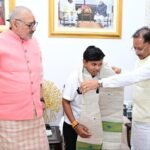 CM Vishnu Deo Sai felicitates India U-19 women’s cricket vice-captain Mahak Narwase Chhattisgarh