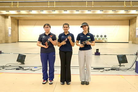  Esha wins gold, Manu bags bronze in women’s 25m pistol at ISSF WC in Hangzhou
